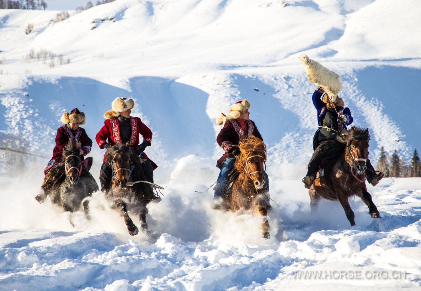 骑马滑雪12.jpg