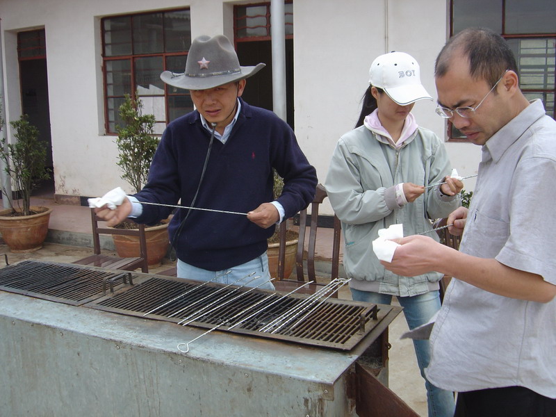 [贴图]2006年4月9日梁王山活动PP