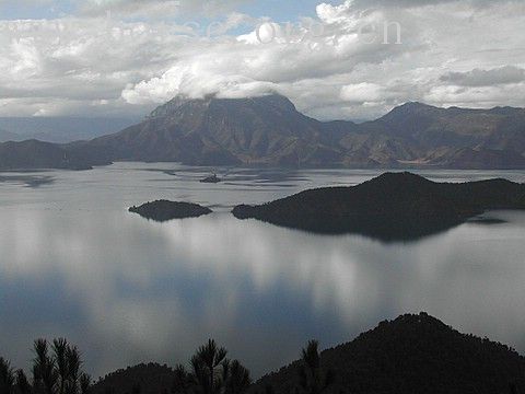 泸沽湖