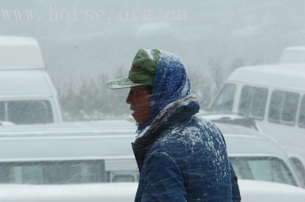 9月8日  传奇仅存的几张雪景人物照片