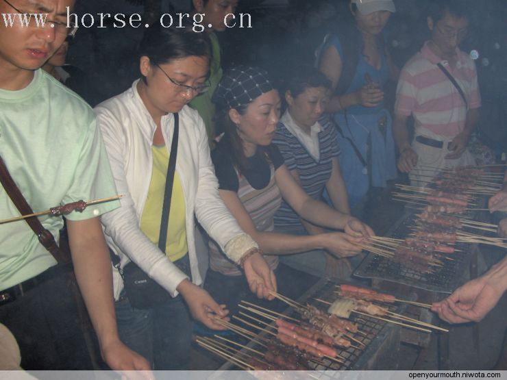 上海奔腾年代野外骑马场