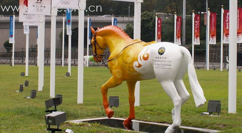 香港賽馬會在沙田的奧運賽場外的裝飾