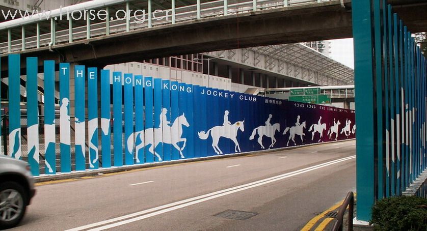 香港賽馬會在沙田的奧運賽場外的裝飾