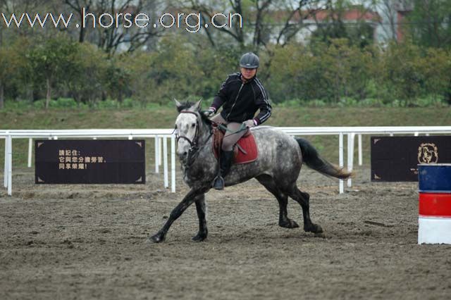 09年春天浙江马术俱乐部间的首次比赛 --风采照