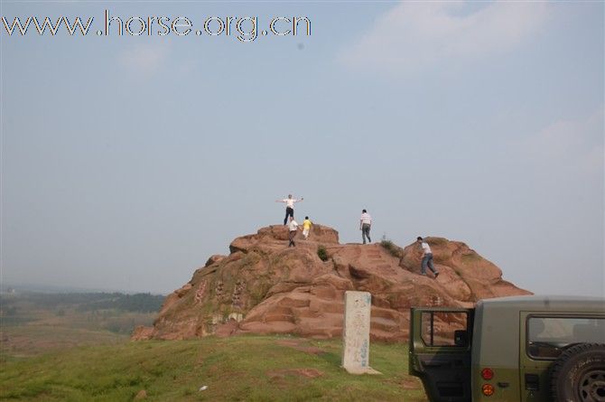 远离城市的喧嚣，让我们去马陵古道骑马去