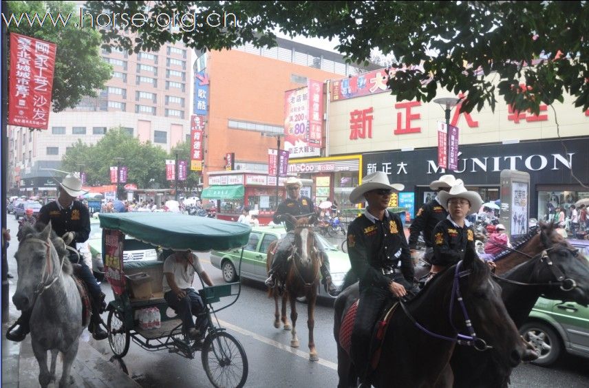 9月22日，无车日，我们骑马上街