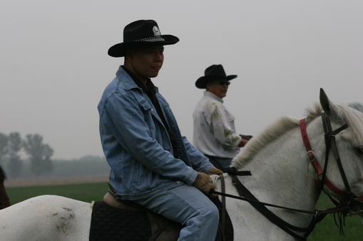 5月14日精诚马友会休闲骑乘.姊涵有时间来放马.