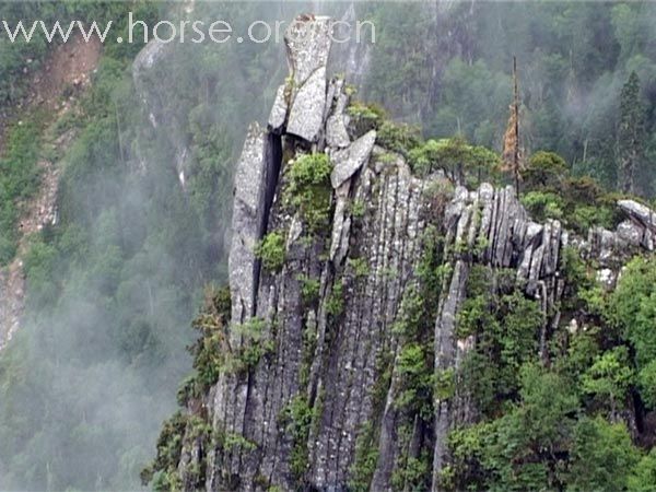 地震前美丽的汶川—重建我们的家园