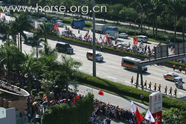 [分享]080508奥运圣火路过家门口