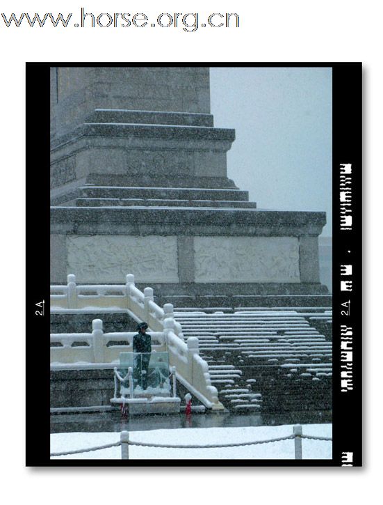 和雪版主之"瑞雪兆丰年":晓光手记"2009北京第一场雪"