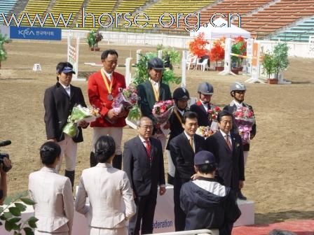 香港馬術代表隊勇奪南韓國際馬術場地障礙賽第二名