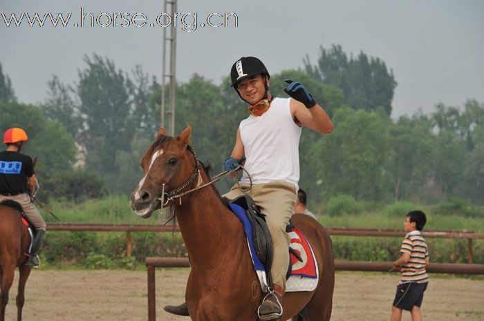 2010.06.26顺义赛马速度赛马场内场外